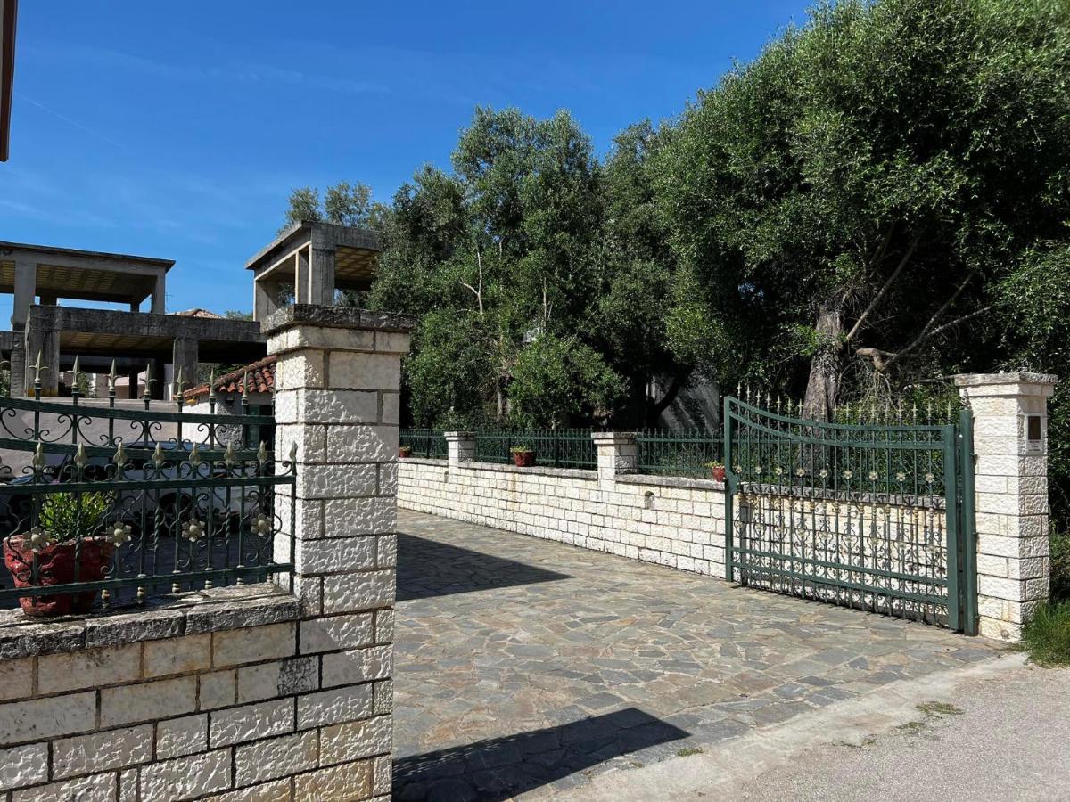 Dionysus Apartments & Studios Sívota Екстериор снимка